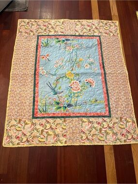 Quilt with Birds 100% Cotton 52”X44”. Excellent.